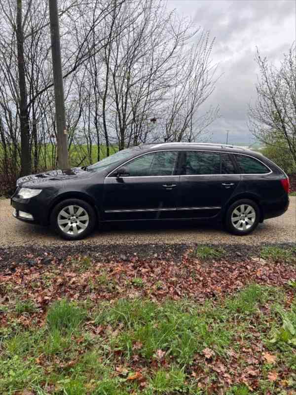 Škoda Superb 2,0 - foto 16