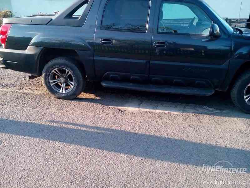 prodám Chevrolet Avalanche - foto 4