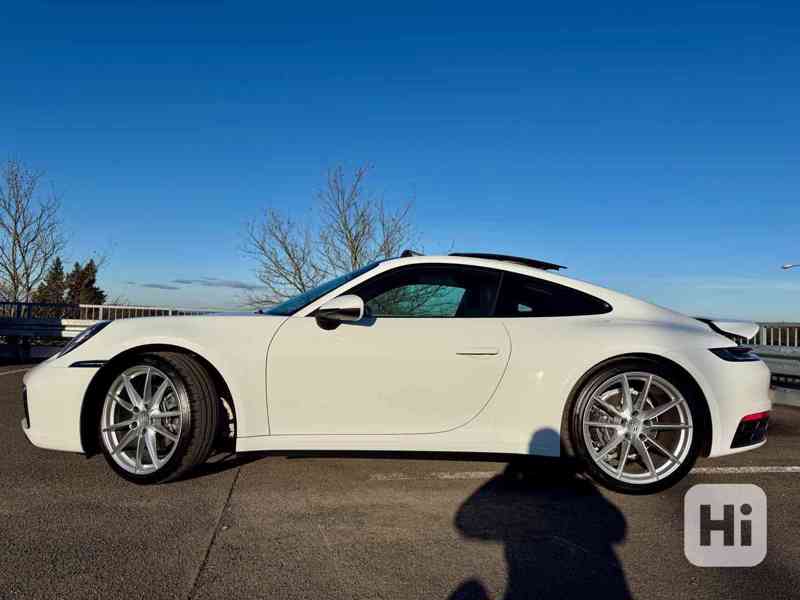 PORSCHE 911 Carrera 992 BURMESTER Approved PANO 21" Kamera - foto 21