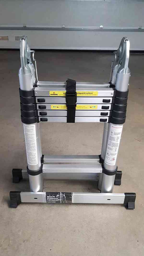 Teleskopický hliníkový žebřík/štafle - 2 x 8 příček / 5 m - foto 4