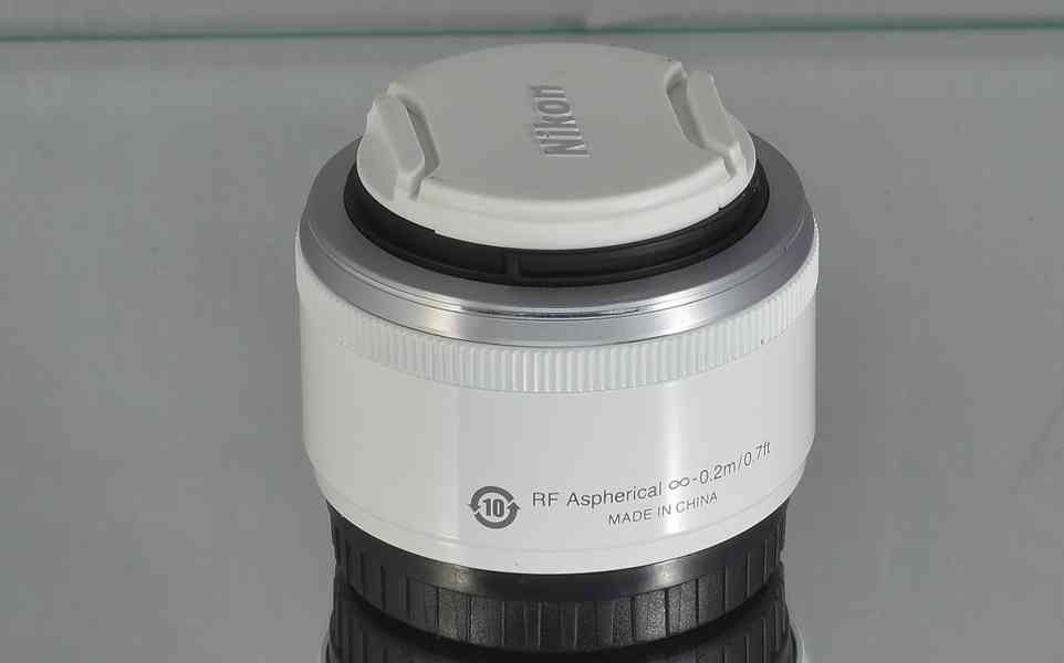 Nikon 1 NIKKOR 18.5mm 1:1.8 *CX formát Objektiv*Nikon 1-moun - foto 6
