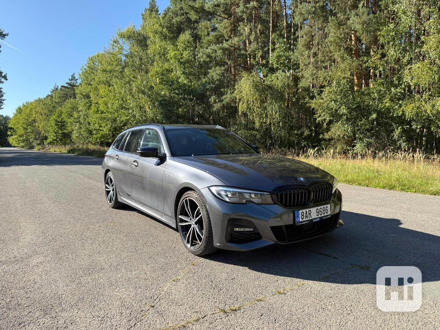 2021 BMW 320d xdrive touring g21 m sport,mhev,140 kw,Čr - foto 1