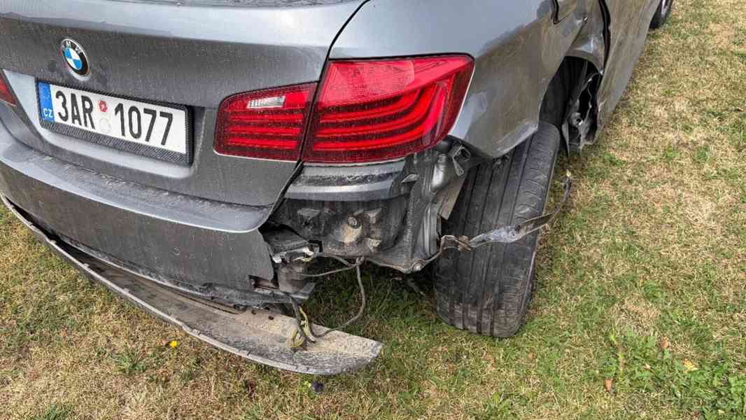 BMW Řada 5 2,0   520d XDrive - foto 16
