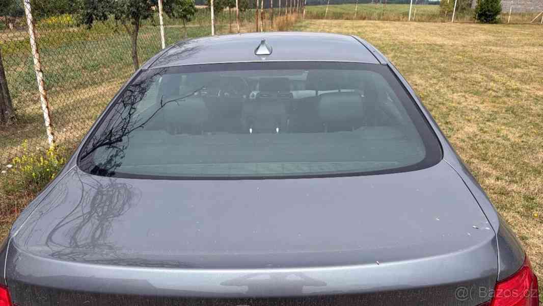 BMW Řada 5 2,0   520d XDrive - foto 7