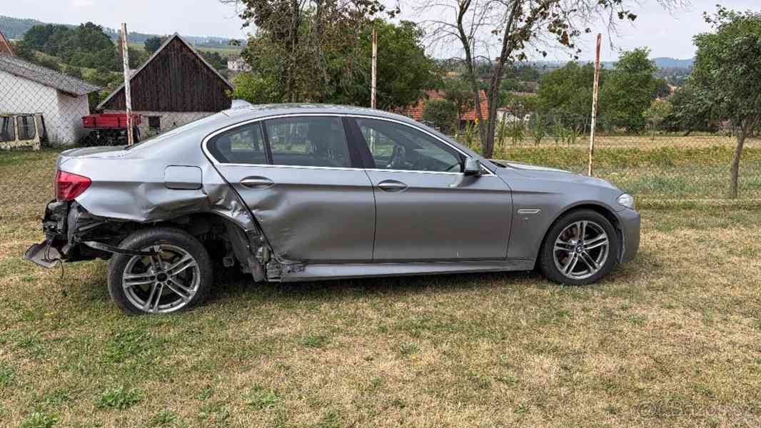 BMW Řada 5 2,0   520d XDrive - foto 17