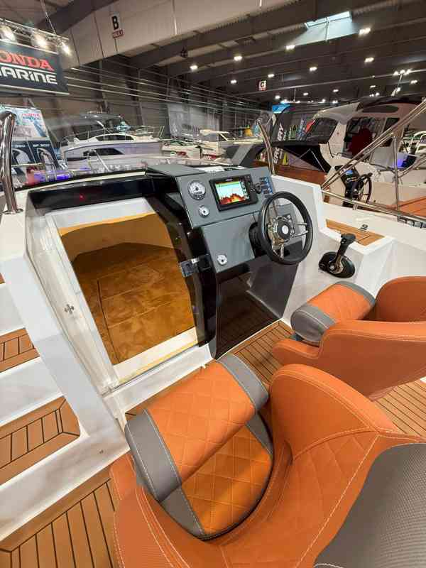Nový motorový člun Coaster 640 SD+MOTOR - foto 6