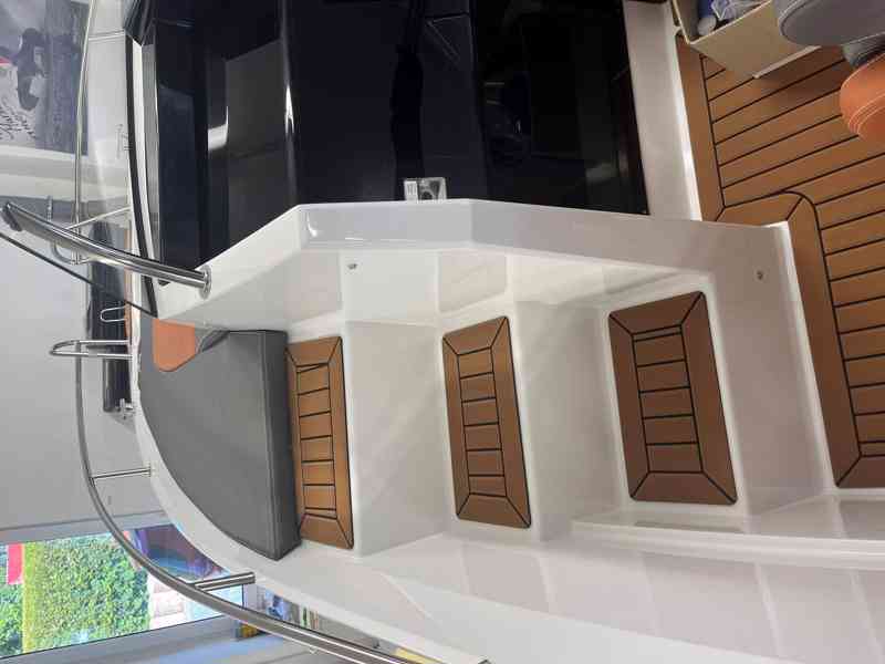 Nový motorový člun Coaster 640 SD+MOTOR - foto 17