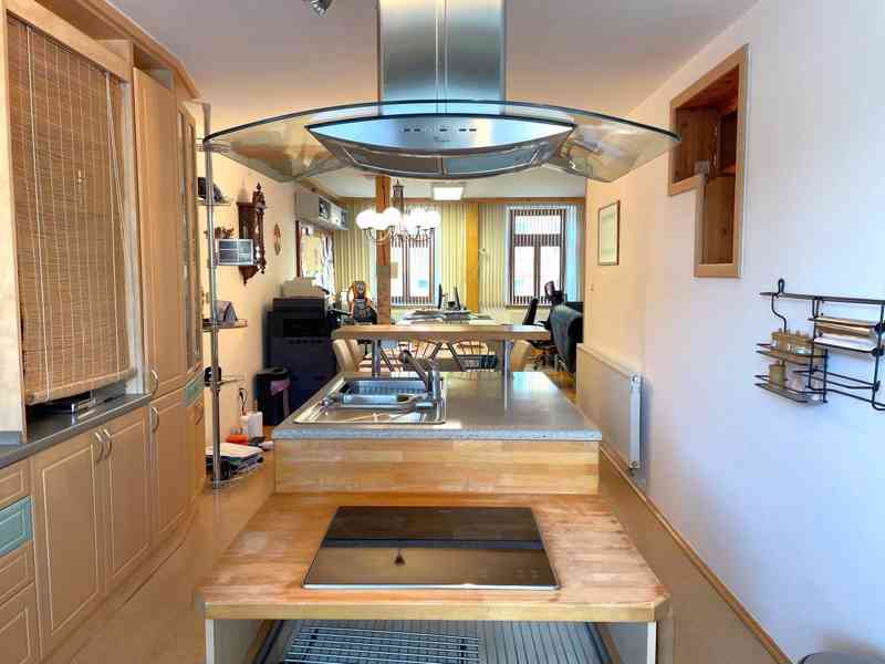 Prodej řádového rodinného domu v centru České Lípy - foto 9