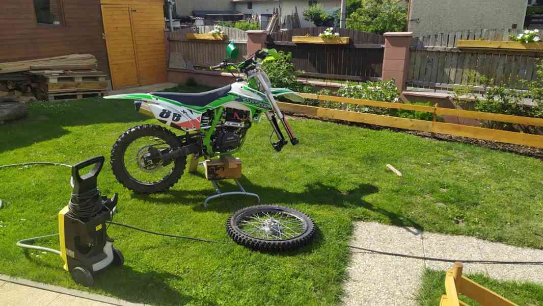 Prodám motorku XMOTOS XZT250 XB88 250cc 4takt 21/18" -zelená - foto 1