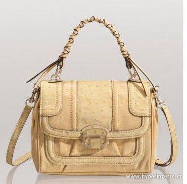 GUESS Edna crossbody kabelka žlutá - foto 1