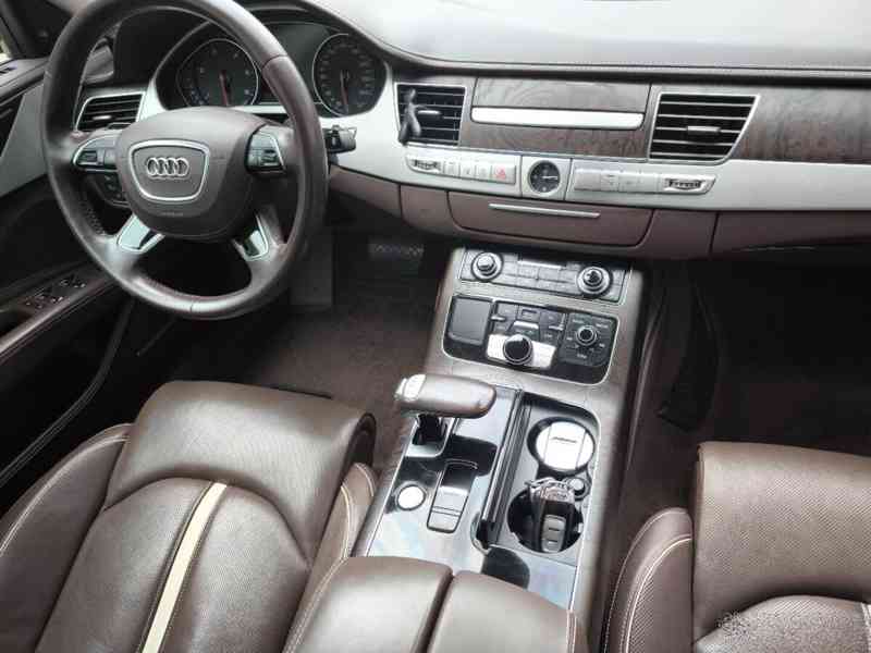 Audi A8 4x4 TOP STAV - foto 9