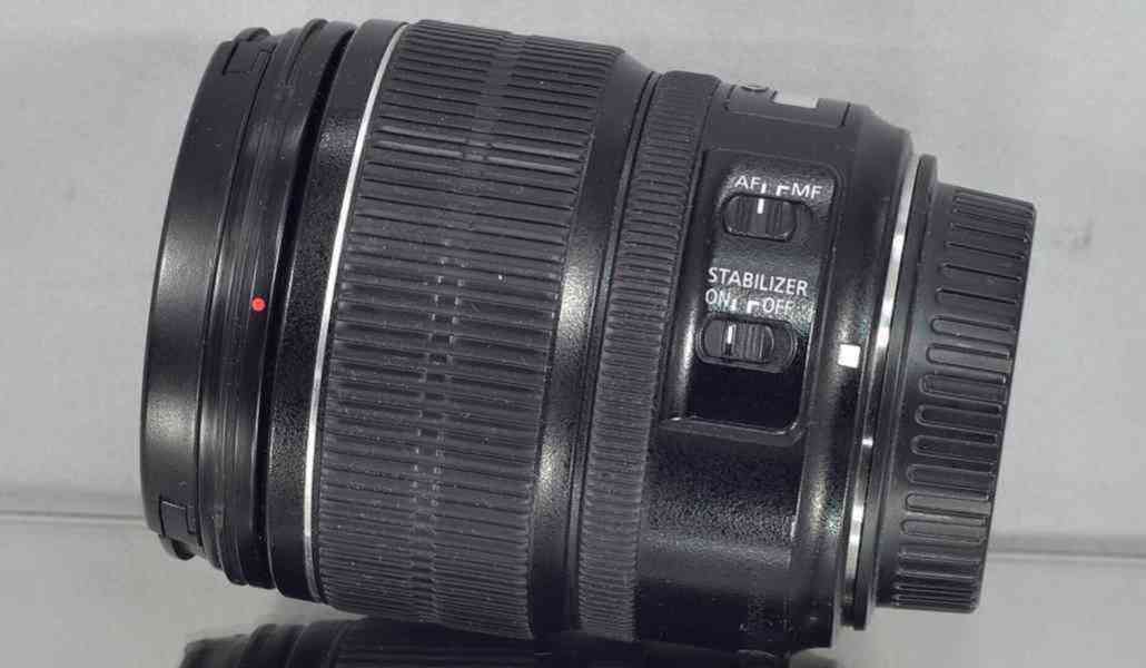 Canon EF-S 15-85mm f/3.5-5.6 IS USM - foto 5