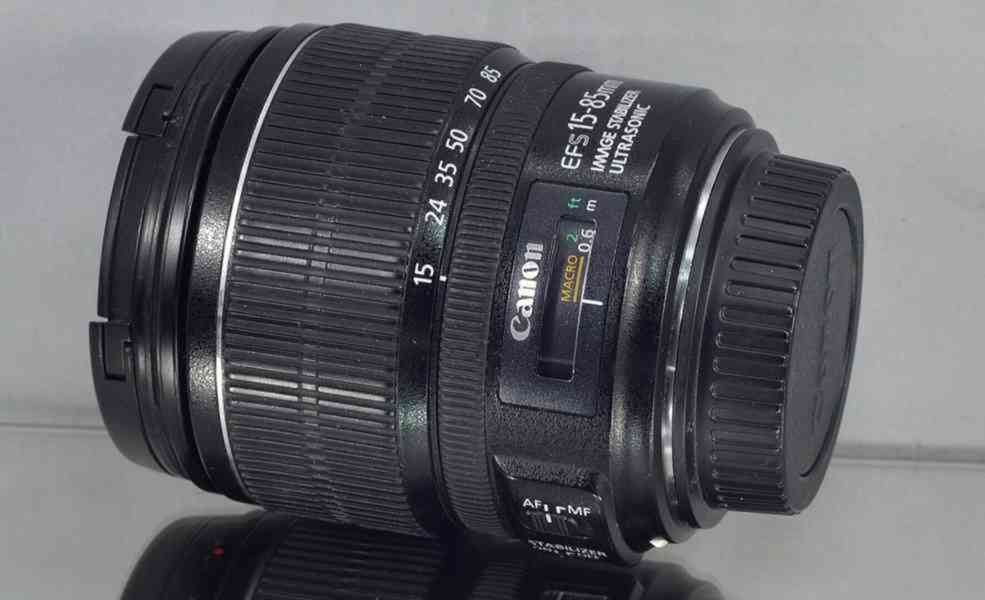 Canon EF-S 15-85mm f/3.5-5.6 IS USM - foto 6