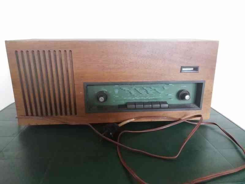 PRODÁM STARÉ RÁDIO ORION R4400 