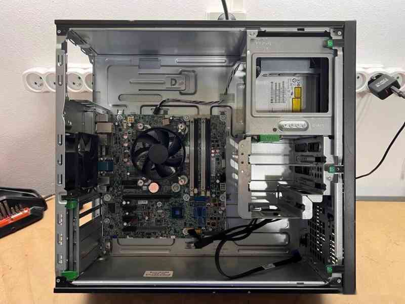 Predám pokazený počítač HP ProDesk 600 G1 TWR - na diely. - foto 4