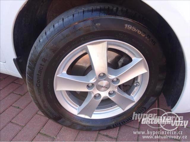 Kia Venga 1.4, benzín, vyrobeno 2016 - foto 13