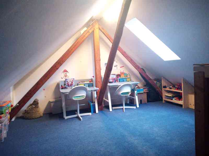 Hájovna na samotě v lese - foto 4