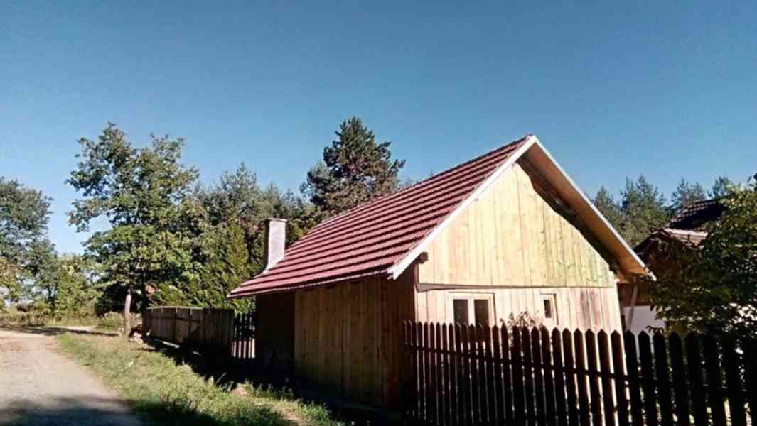 Hájovna na samotě v lese - foto 2