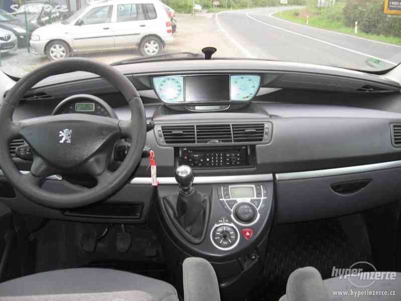 Peugeot 807 - foto 12