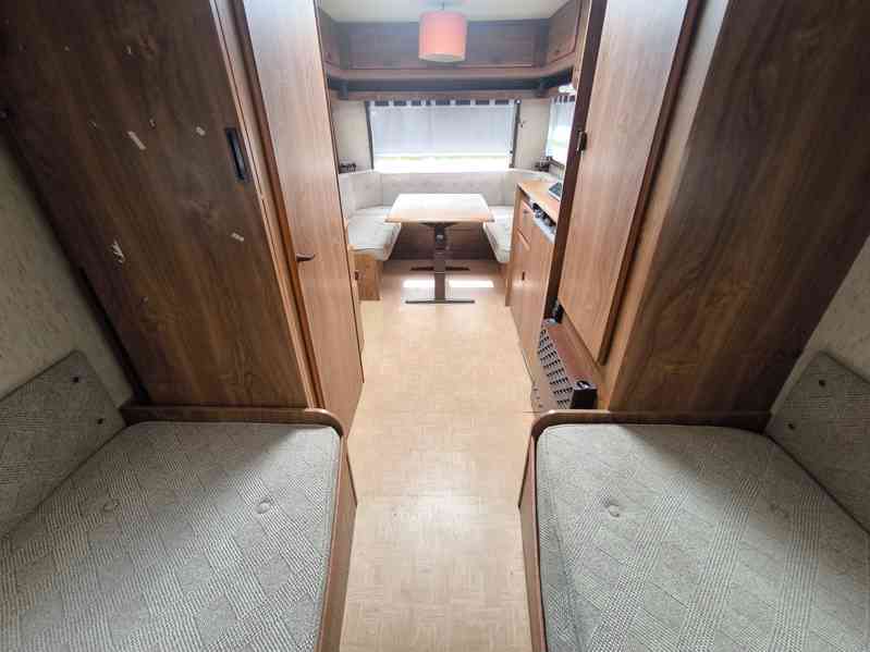 Karavan který nebyl nikdy v provozu. Německý čistopis. - foto 9