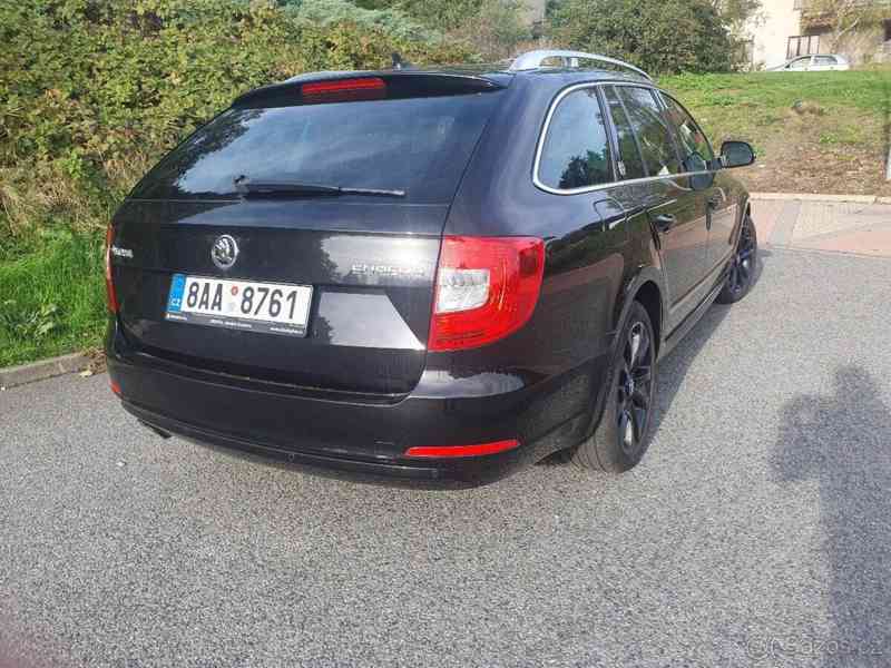 Škoda Superb 2,0   Škoda Superb Combi - foto 3