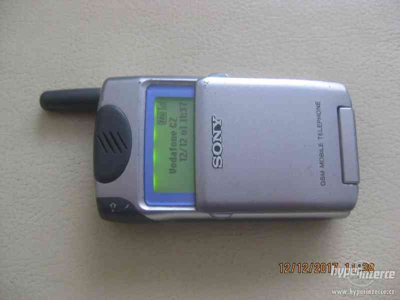 Sony CMD-Z5 a Sony CMD-Z7 z r.2001 s češtinou od 1.500CZK - foto 21