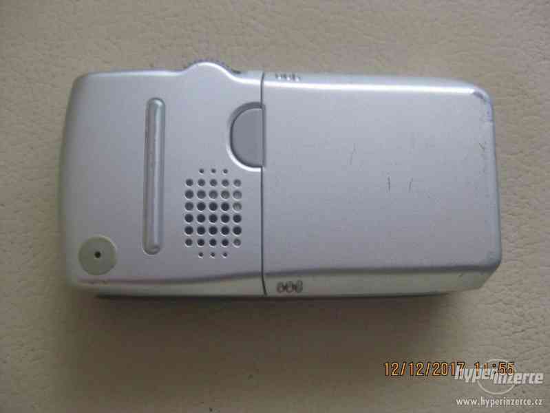 Sony CMD-Z5 a Sony CMD-Z7 z r.2001 s češtinou od 1.500CZK - foto 38