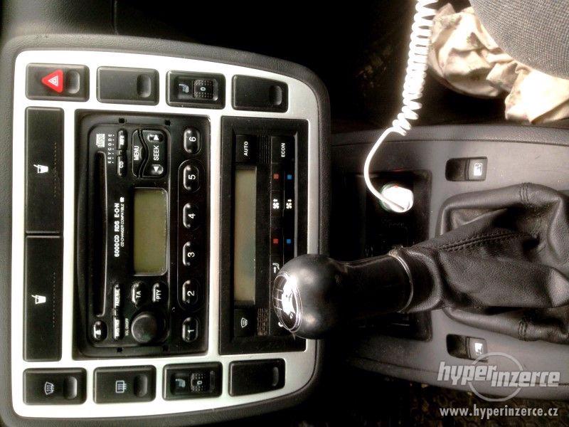 FORD GALAXY 1.9DI 96kw,GHIA,TAŽNÉ ZAŘÍZENÍ,DIGI.KLIMA,PAL.PC - foto 6