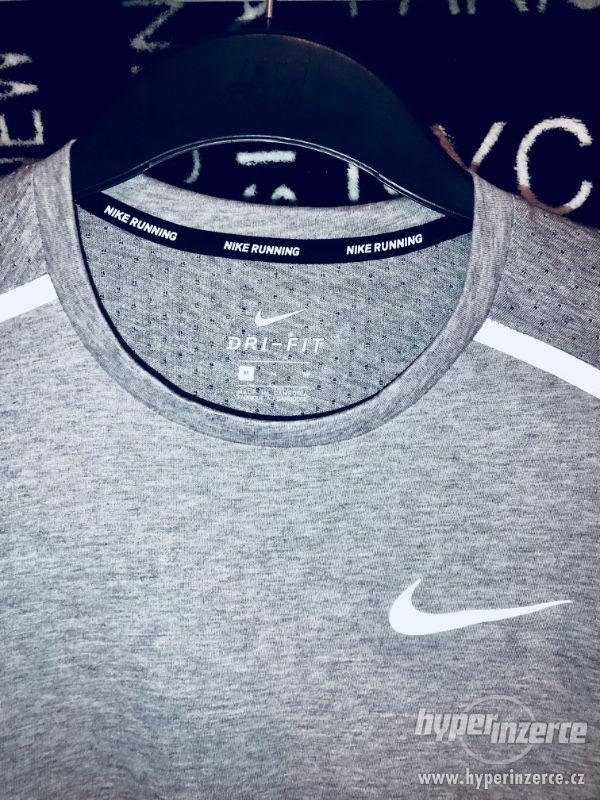 Pánské sportovní triko Nike RUNNING - DRI FIT - foto 1