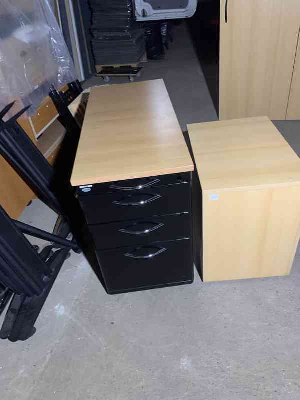 Kancelářský nábytek - kompletní vybavení kanceláře - foto 9