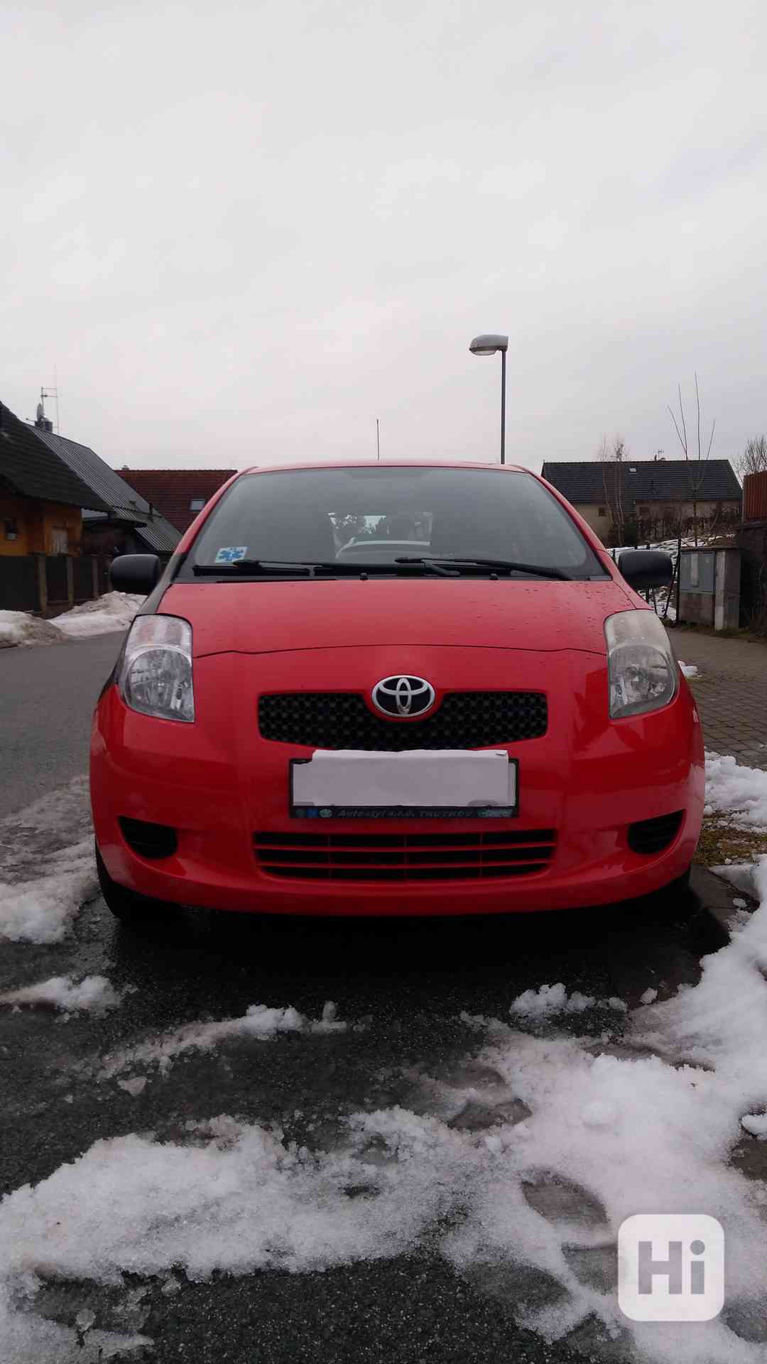 Toyota Yaris - foto 1