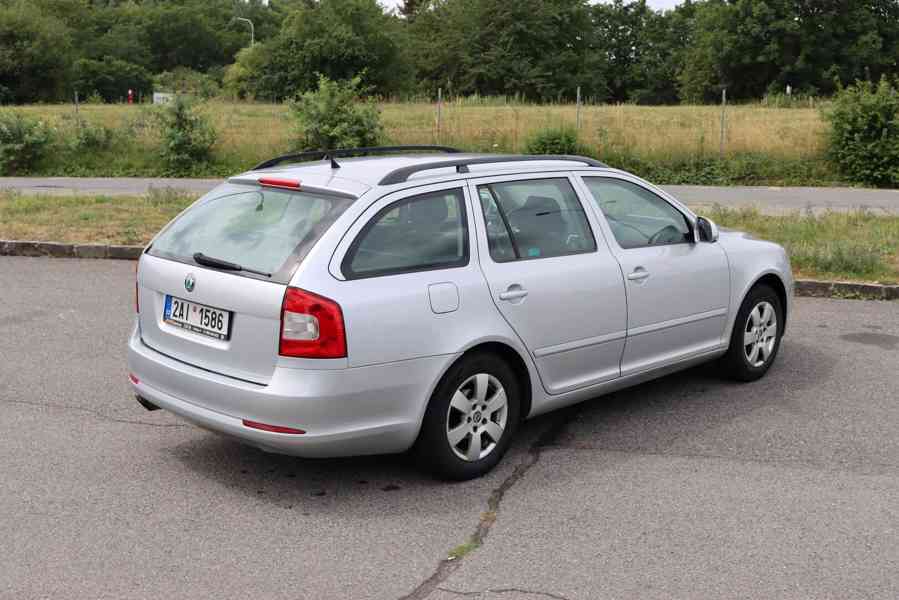 Škoda Octavia 2 Combi 1.6 TDI 77 kW - foto 2