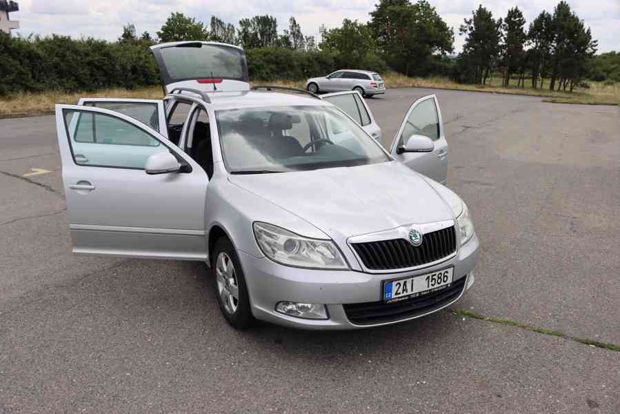 Škoda Octavia 2 Combi 1.6 TDI 77 kW - foto 20