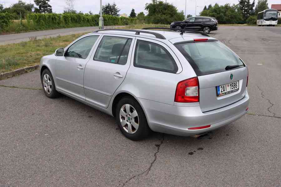 Škoda Octavia 2 Combi 1.6 TDI 77 kW - foto 9