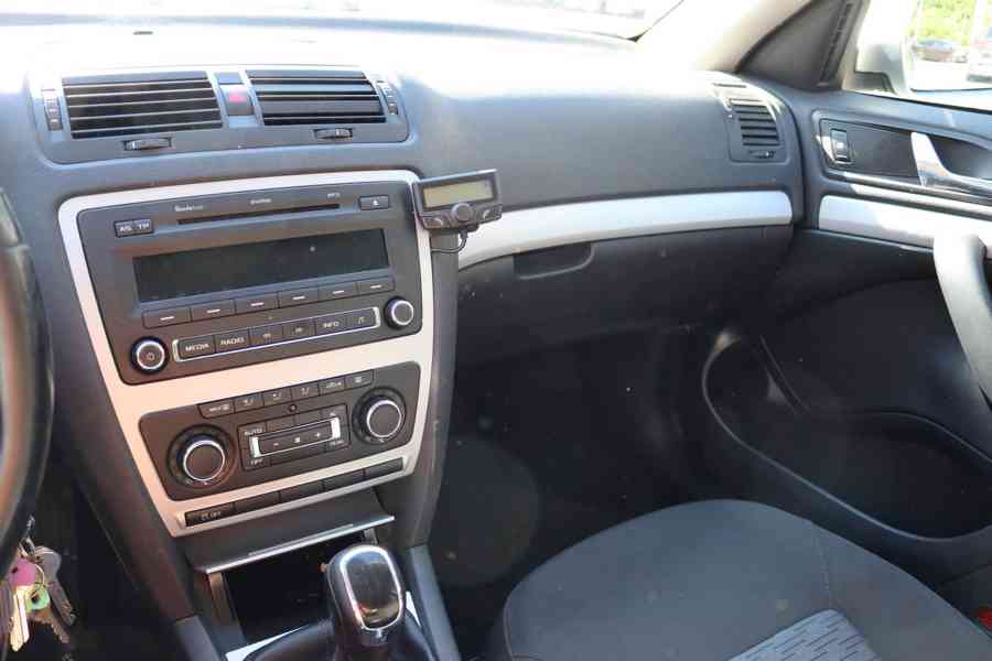 Škoda Octavia 2 Combi 1.6 TDI 77 kW - foto 13