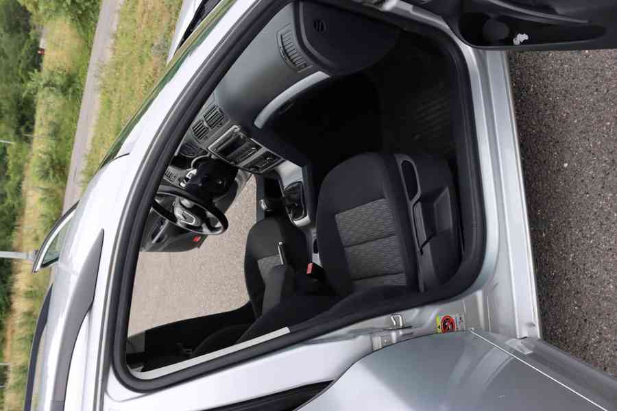 Škoda Octavia 2 Combi 1.6 TDI 77 kW - foto 15
