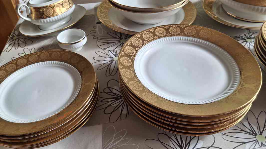 luxusní 25 dílná zlatá jídelní souprava porcelánu - foto 3