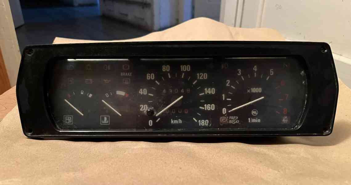 Přístrojovka ŠKODA 125, 130, 136, RAPID - foto 4