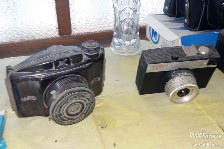 Staré fotoaparáty a příslušenství - foto 4