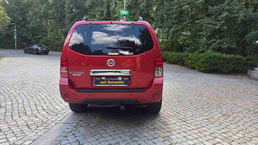 Nissan Pathfinder 2.5 dCi SE 140kw - foto 2