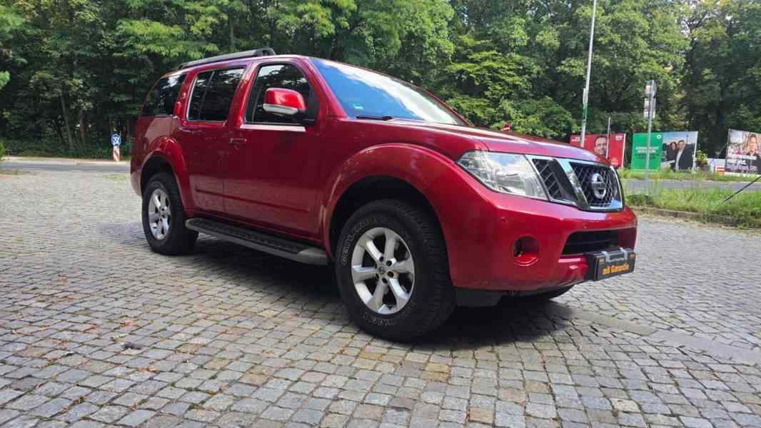 Nissan Pathfinder 2.5 dCi SE 140kw - foto 10