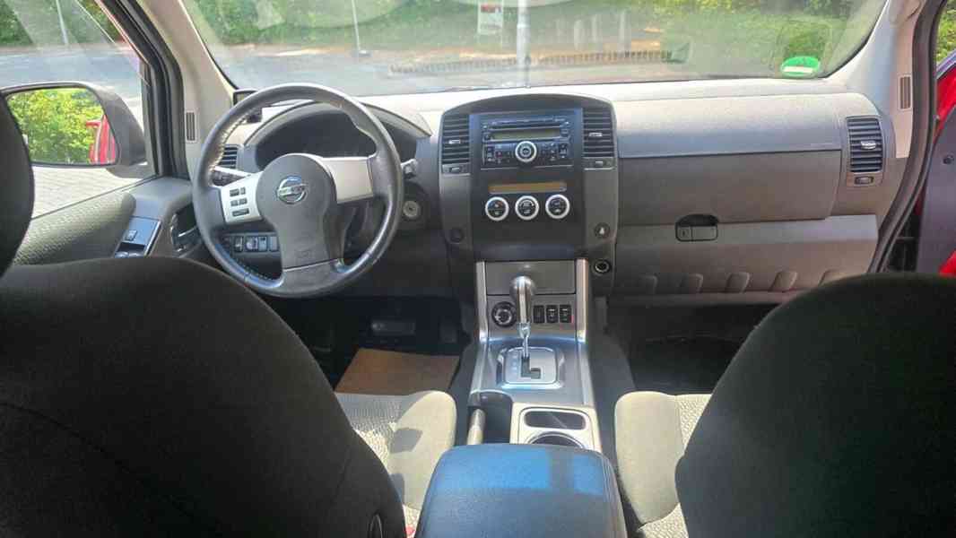 Nissan Pathfinder 2.5 dCi SE 140kw - foto 3