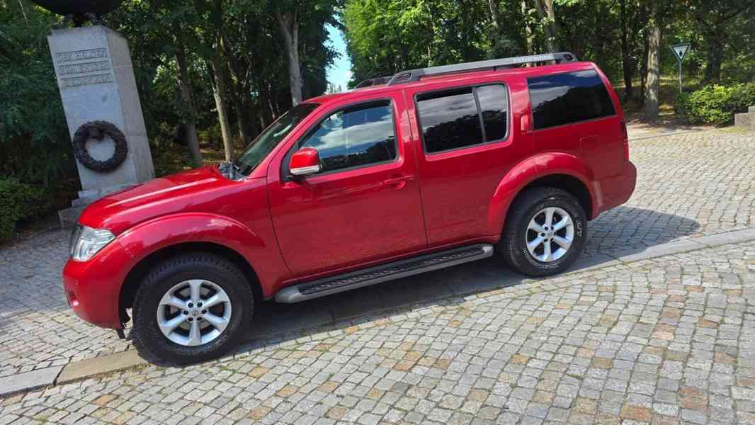 Nissan Pathfinder 2.5 dCi SE 140kw - foto 9