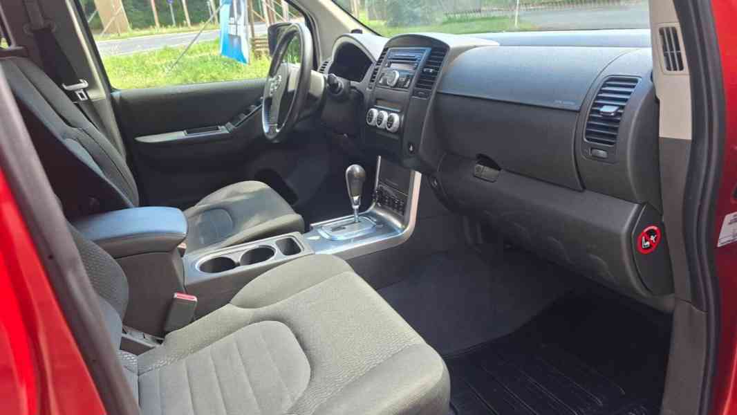 Nissan Pathfinder 2.5 dCi SE 140kw - foto 7