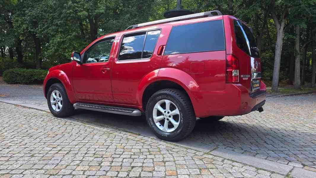 Nissan Pathfinder 2.5 dCi SE 140kw - foto 1