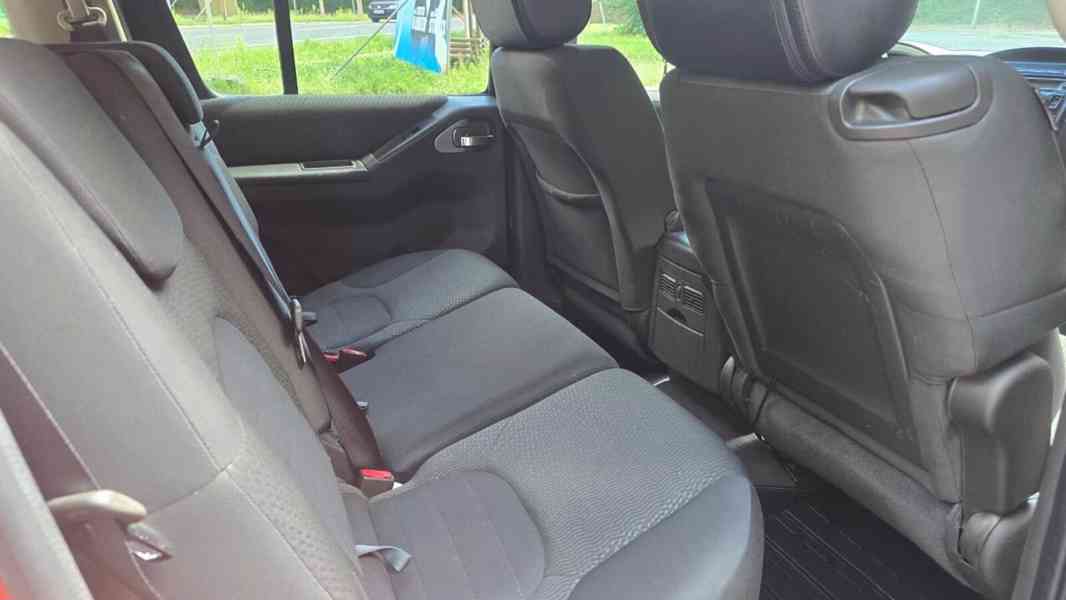Nissan Pathfinder 2.5 dCi SE 140kw - foto 13