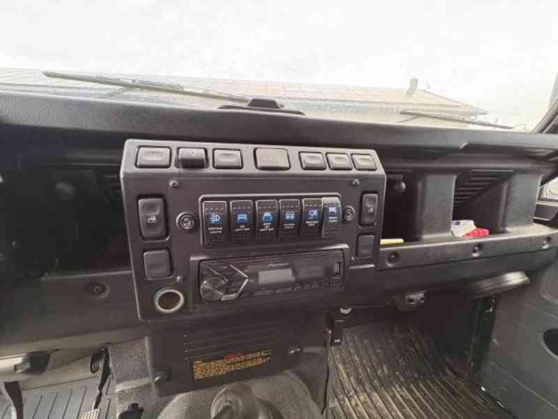 4x4 sklápěč 3.5t Land Rover, naviják - foto 10