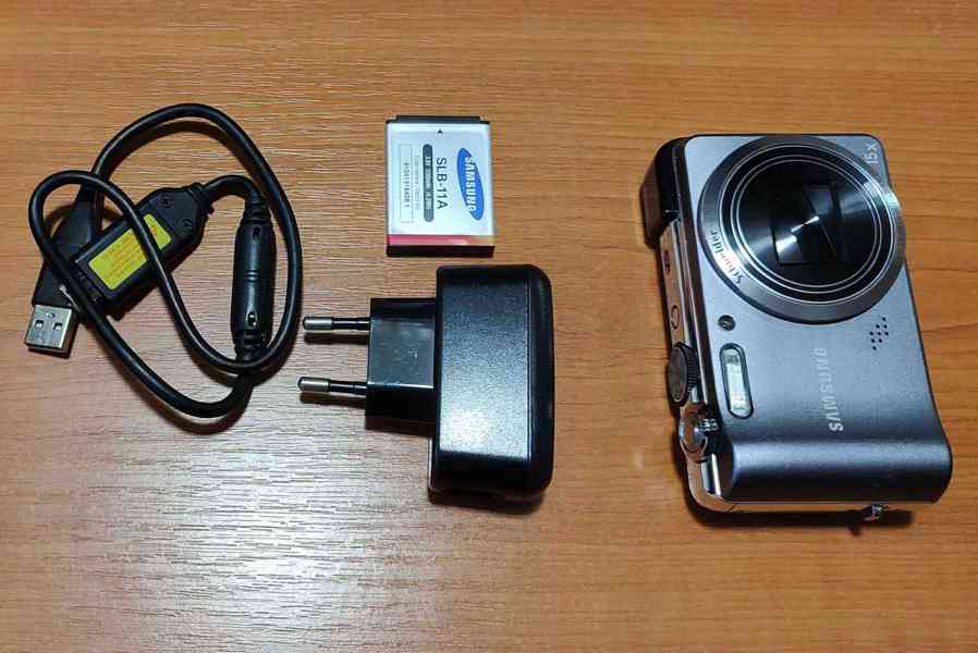 Kompaktní fotoaparát Samsung WB650 - foto 2