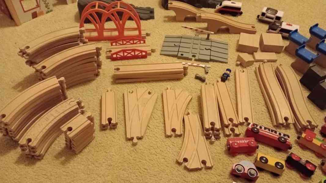 Dřevěná vláčkodráha - foto 2