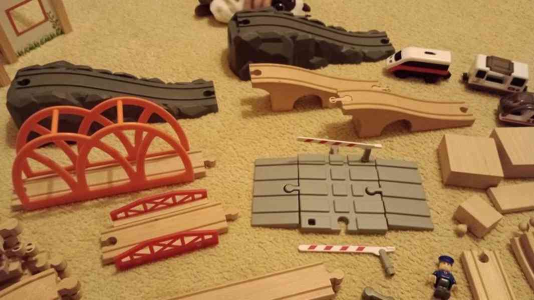 Dřevěná vláčkodráha - foto 6